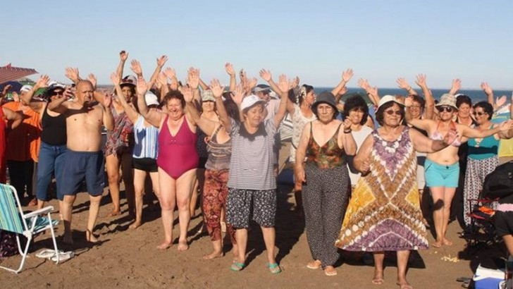 Viaja el primer grupo de abuelos a Las Grutas