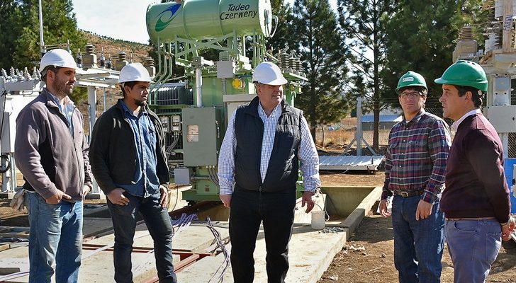 Nicola se reunió con directivos de Vialidad y recorrió obras en Aluminé