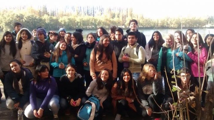 Alumnos del CPEM 55 recorren el circuito ribereño junto a Turismo