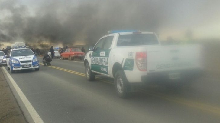 Desocupados cortan la Ruta 22 en Zapala