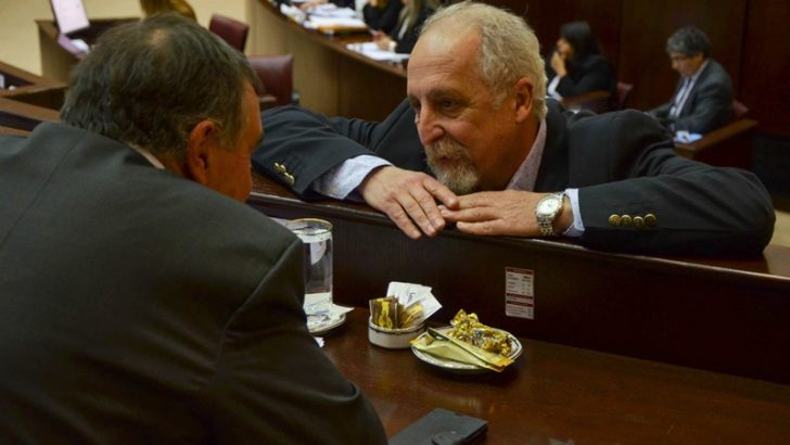 Diputados piden intervención del Gobierno provincial ante el cierre de planta embotelladora de agua mineral de Santo Tomás