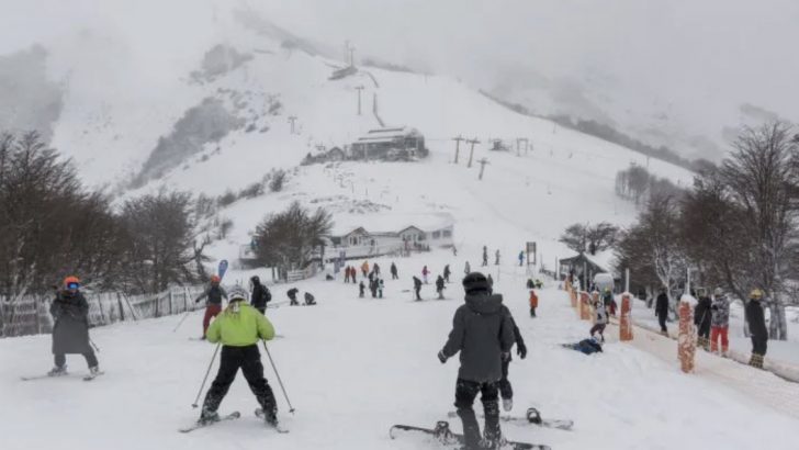 Arrancó la temporada: los primeros esquiadores llegaron desde el Alto Valle