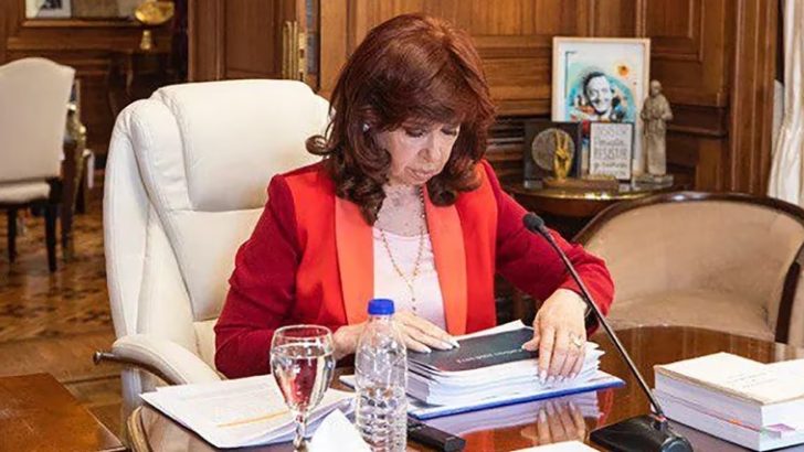 Publicaron los fundamentos de la condena a CFK en el caso Vialidad: la resolución tiene 1616 páginas